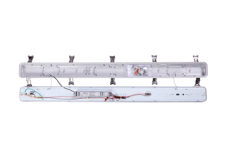 CSC LED VT4-60W-3P-3CCT-UD 60W Vapour Tight Wattage and CCT Selectable